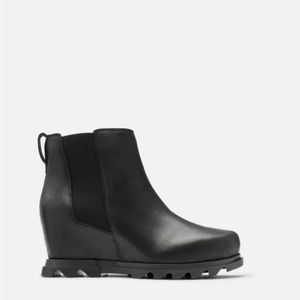 WOMEN'S JOAN OF ARCTIC™ WEDGE III CHELSEA BOOTIE Size 11
